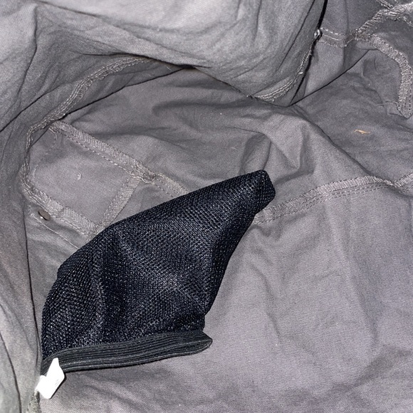 Lucy Tote w carry pouch - Picture 6 of 6